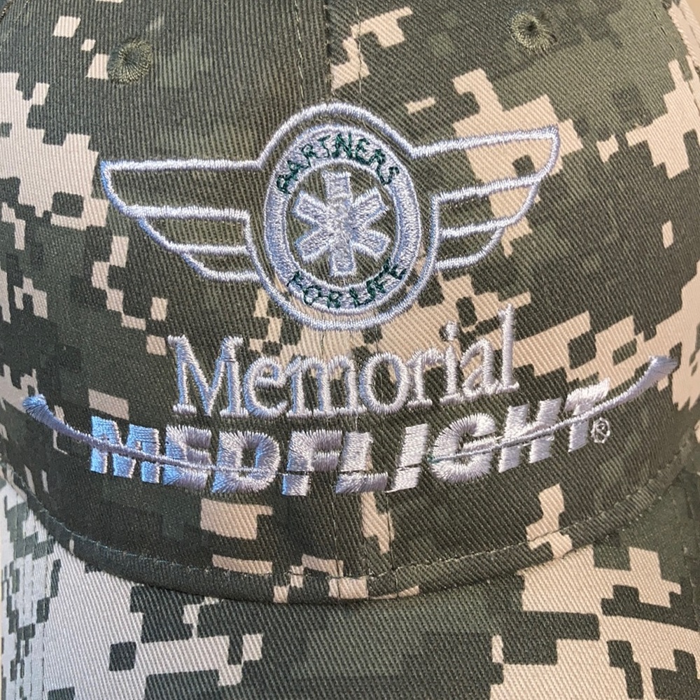 Logo hat - Picture 2 of 8
